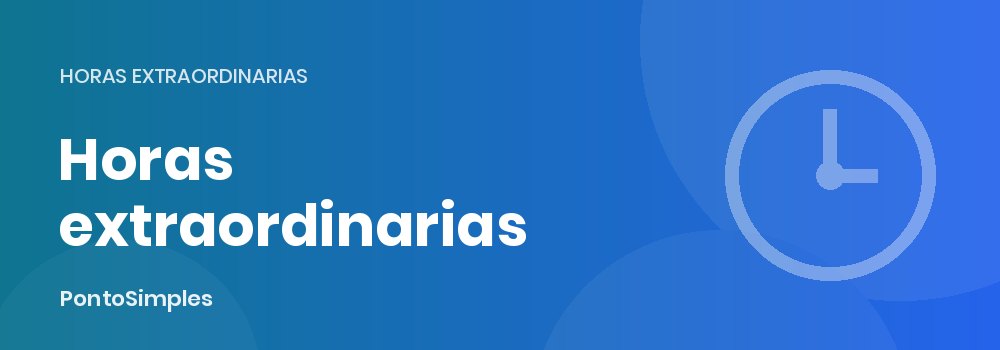 Persona trabajadora revisando el resumen de horas extra del mes